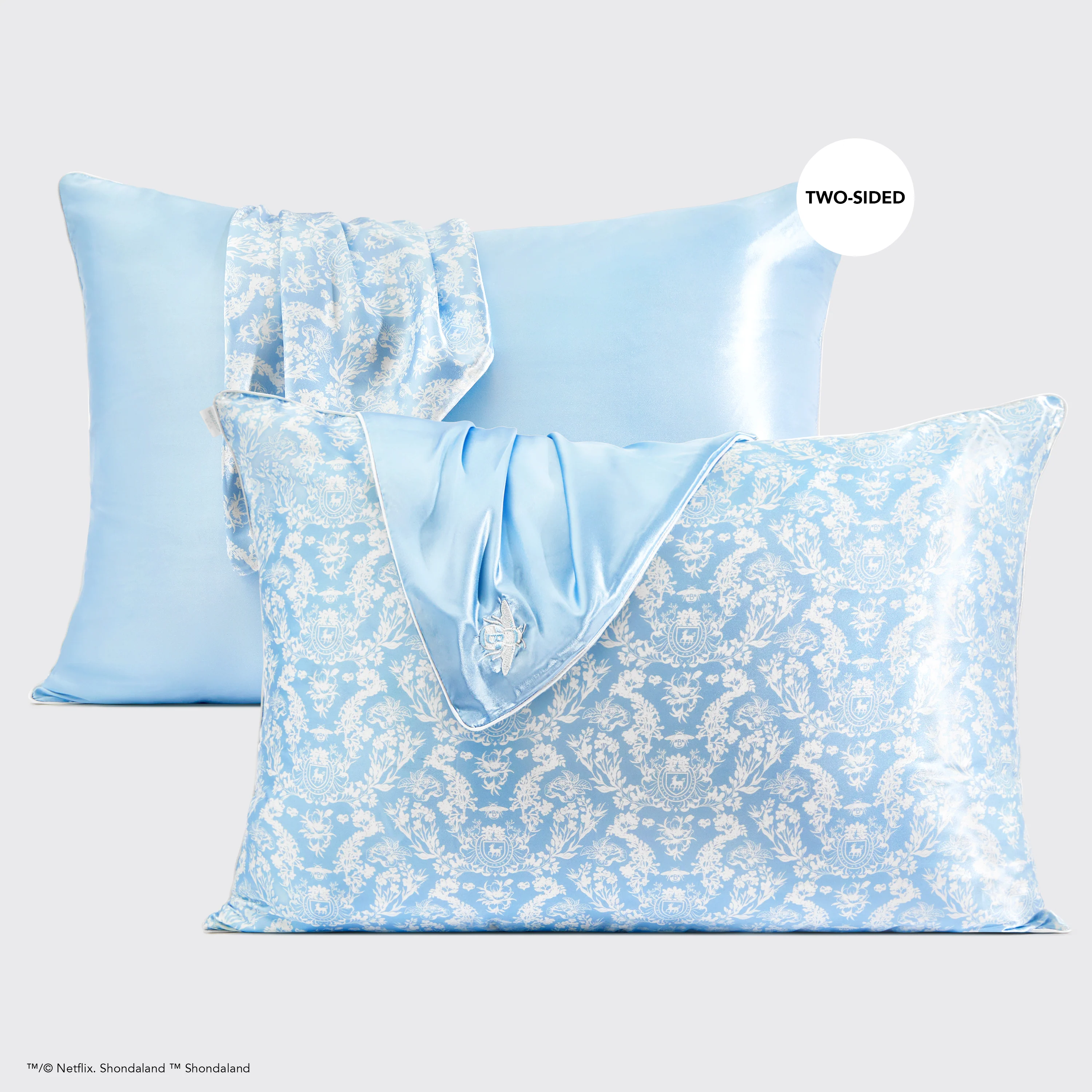 Kitsch x Bridgerton Satin Pillowcase in Toile De Blue - Image 3