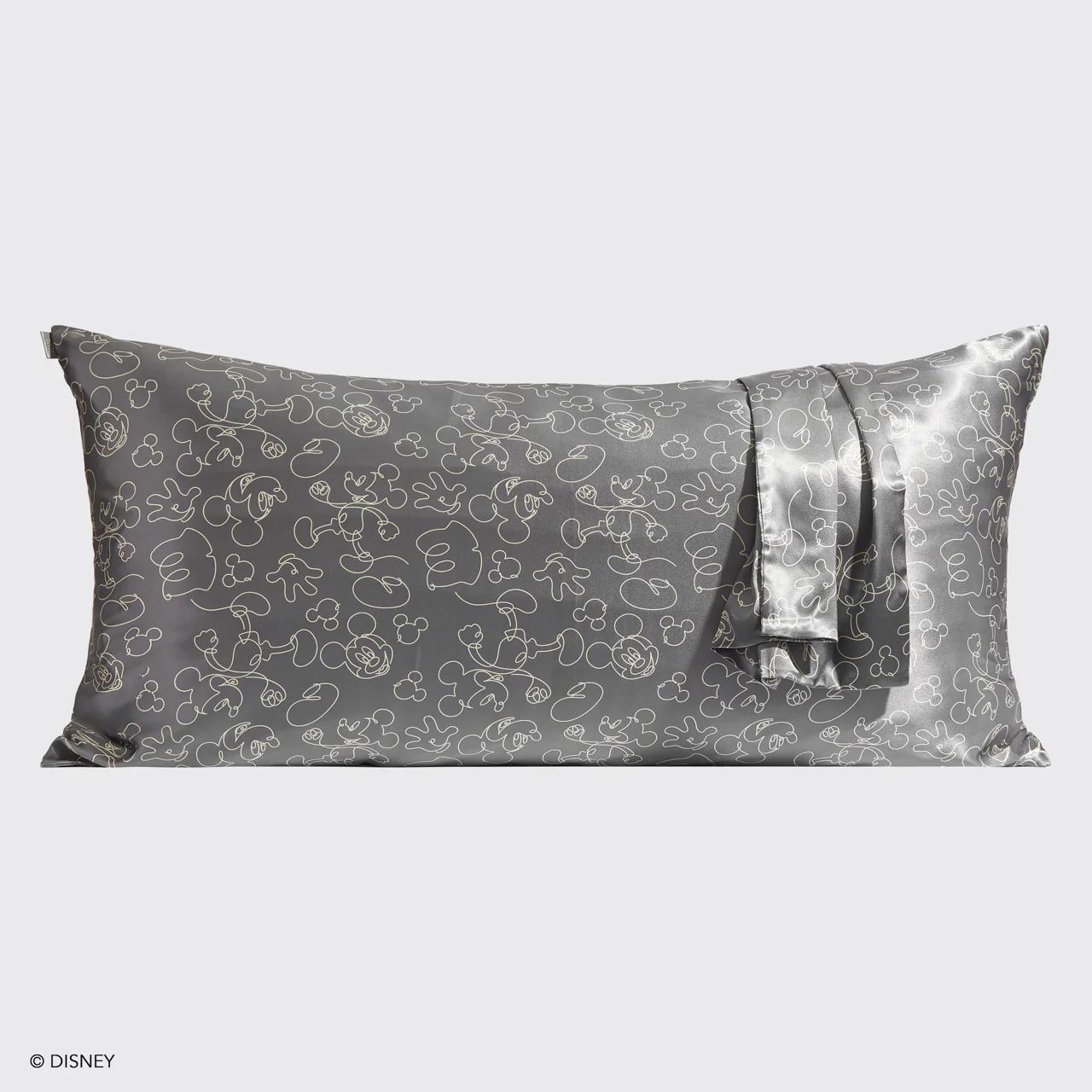 Kitsch x Mickey and Minnie Satin Pillowcase in Mickey Magic - King - Image 5