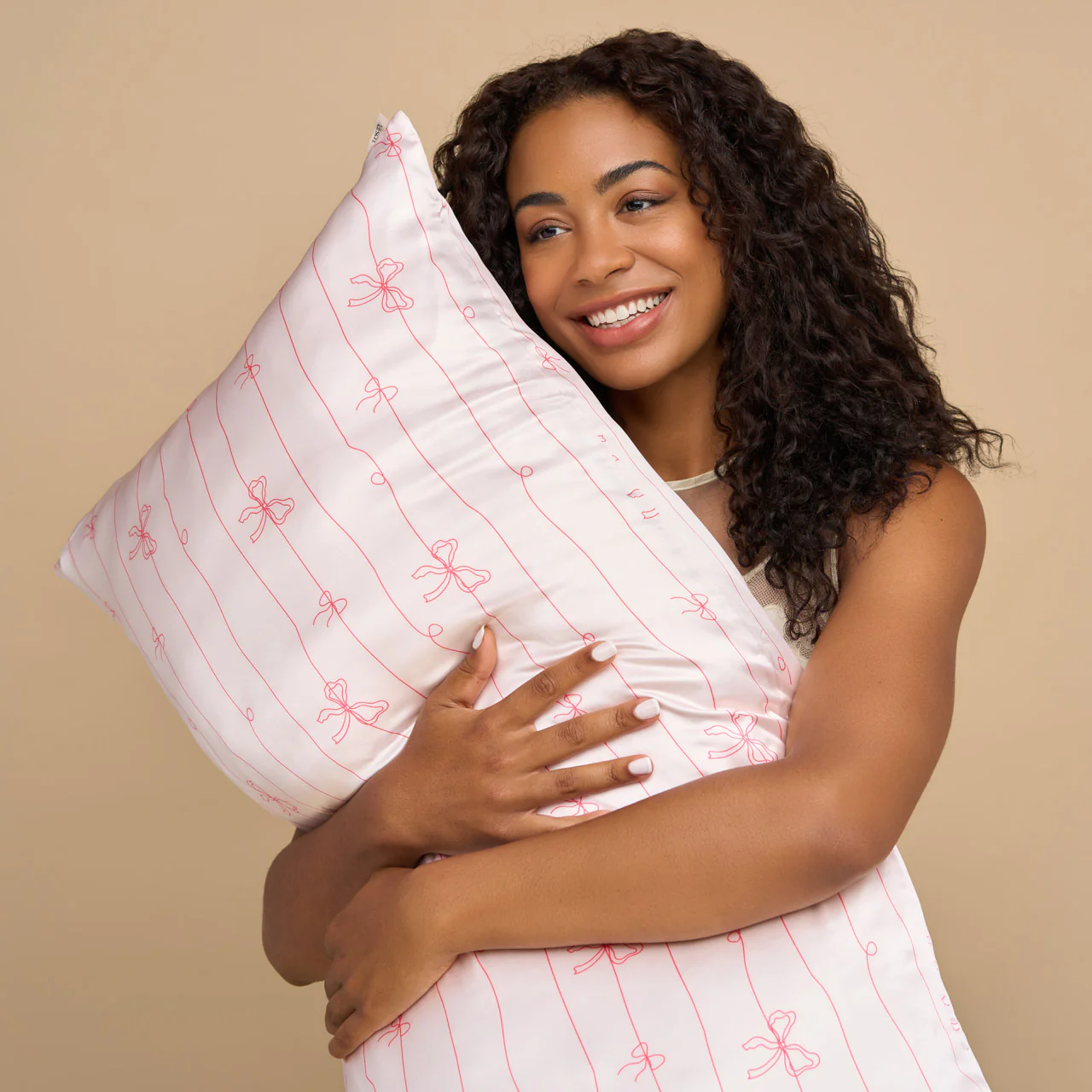 Satin Pillowcase in Striped Bows - Image 4